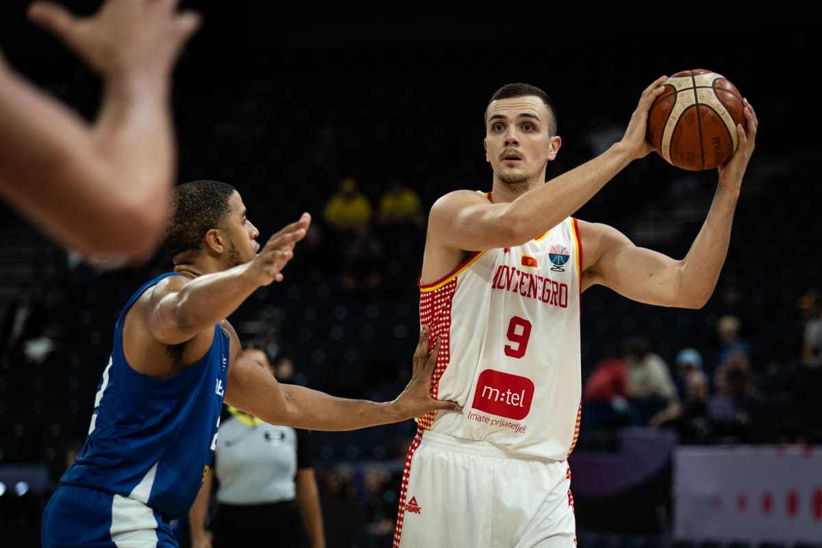 又一次打出了灾难级表现！前公牛内线看起来是没机会重返NBA了？